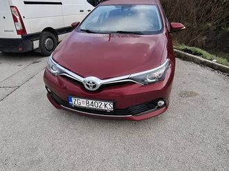 toyota auris 1,6, 2016 god.