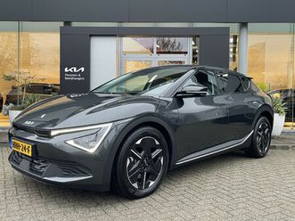 light edition 63 kwh | achteruitrijcamera | stoel stuur verwarming | adaptive cruise |