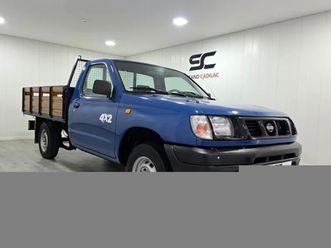 nissan pick up d22 4x2 3 lugares