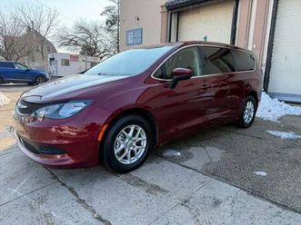 2023 chrysler voyager lx 65k miles