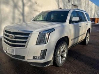 cadillac escalade premium luxury * * бял интериор carfax * * ≫ 2017 • 23 999 eur • id