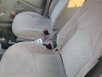 nissan almera tino 1.8