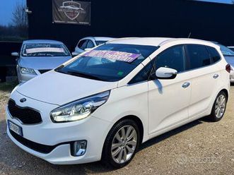 kia carens 1.7 diesel 115cv neopatentati 2015
