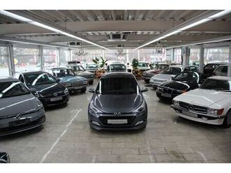 hyundai i20 blue passion