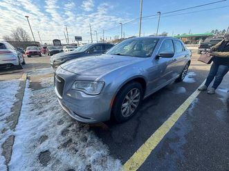 used 2018 chrysler 300 touring