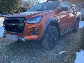 double cab 4x4 v-cross