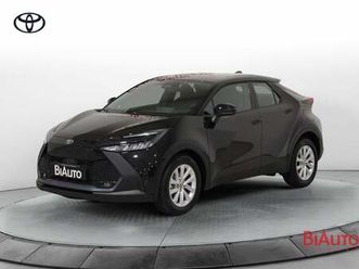 toyota toyota c-hr 1.8 hev active fwd e-cvt nuova a sesto fiorentino