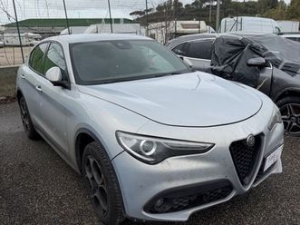 stelvio stelvio 2.2 turbodiesel 190 cv at8 q4 executive