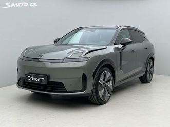 lynk & co 08 more phev