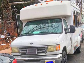 2002 ford goshen coach e350 6.8l v10 69k