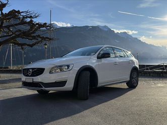 v60 cross country d4 awd momentum geartronic