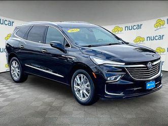 used 2023 buick enclave essence awd