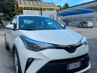 toyota c-hr 1.8 business