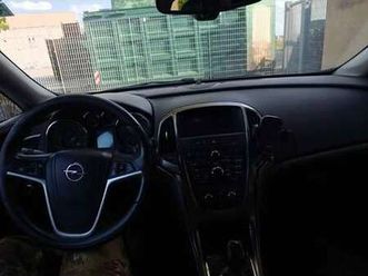 astra iv 2010 sports tourer sports tourer 1.7 cdti cosmo 125cv