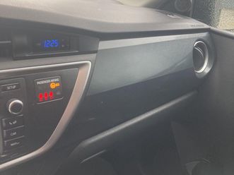 toyota auris 1.4 d4d março/14