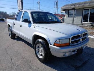 nice 2004 dodge dakota quad cab slt rwd sb with 189k miles, 2 owners,