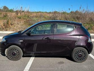 lancia ypsilon 1.2 69 cv 5 porte elefantino