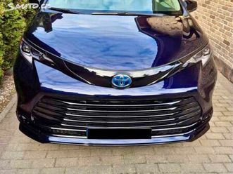 toyota sienna 2.5l hybrid xle