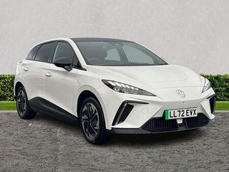 64kwh trophy long range auto 5dr