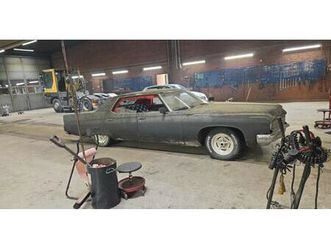 custom 4-dörrars hardtop 7.5 v8 hydra-matic