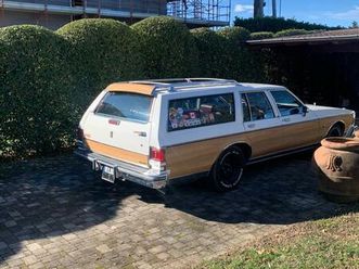 oldsmobile custom cruiser