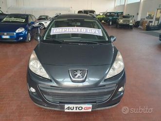 peugeot 207 1.4 8v 75cv benzina gpl neop 2010
