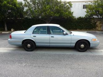 2003 ford crown victoria