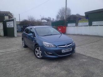 vauxhall astra 2.0 cdti sri sports tourer 5dr diesel auto euro 5 (165 ps)
