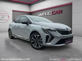 renault clio v nouvelle e-tech full hybrid 145 techno - faible kms - garantie 12 mois