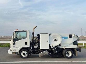 2019 isuzu npr tymco 210 sweeper