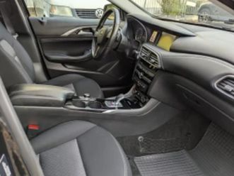 infiniti q30 ≫ 2017 • 12 500 eur • id