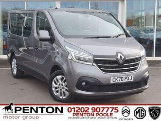 renault trafic passenger 2.0 dci energy 28 sport nav swb euro 6 (start/stop) 5dr (9 seat)