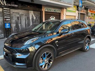 lynk&co 01 nera phev