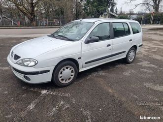 megane break peu de km 1er main