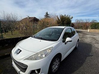 peugeot 207 commerciale