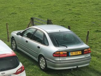 renault laguna 1 phase 2 - 1.6 16v rxe - entretien exceptionnel - 180 000 km