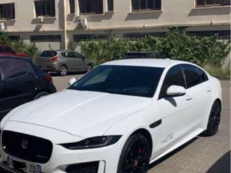 jaguar xe p300 hse r-dynamic