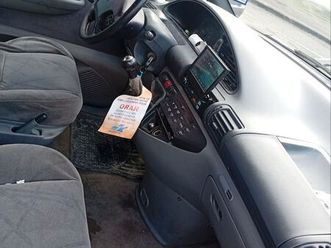 une v voiture peugeot 806