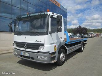 mercedes dépanneuse