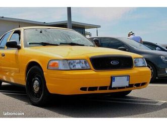 ford crown victoria police interceptor