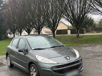 peugeot 207 1.4i 75cv / 98000 kms faible kilométrage / véhicule révisé et garantie ◊