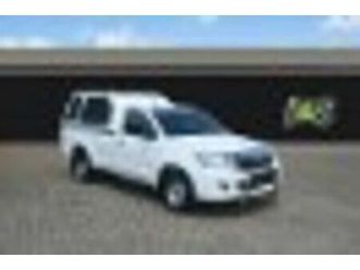 2013 toyota hilux 2.0 vvti single-cab