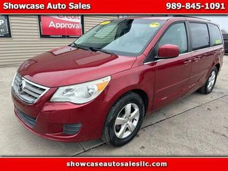 used 2011 volkswagen routan se