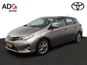 toyota auris 1.8 hybrid executive | trekhaak | navigatie | half lederen interieur | climate control | keyless entry |