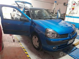 renalut clio 2300 euro compreso passaggio