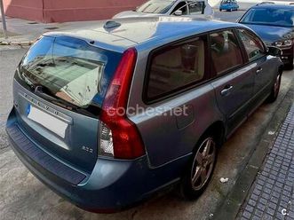 volvo v50 2.0d momentum
