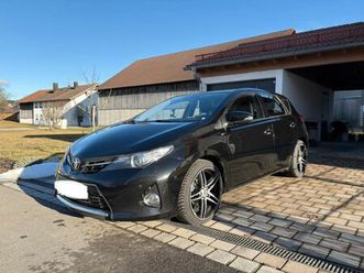 toyota auris life+ 1,6l navi*r.kamera*tempomat*klima*sh