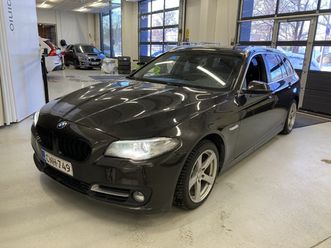 bmw 520 f11 touring 520i twinpower turbo ** nahkasisusta / tutkat / sähkökontti / navi **