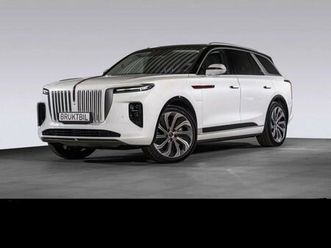 exclusive 6 seter med hengerfeste og frunk.