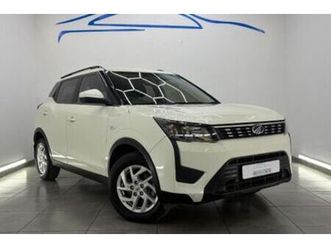 2022 mahindra xuv 300 1.2t | w6